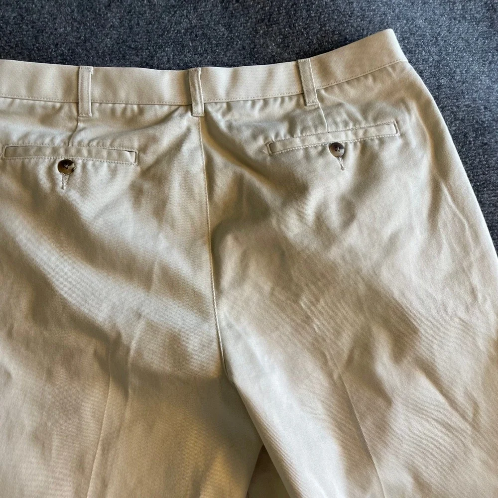 Van Heusen Mens Khaki Pleated Chino Pants 100% Cotton Twill Beige 36x32‎